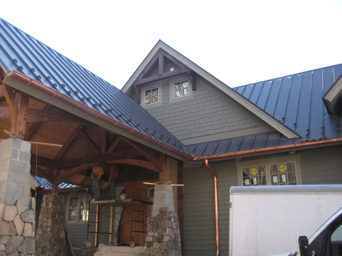 Craftsman Roofing team delivering quality roofing work in Cottonwood Village